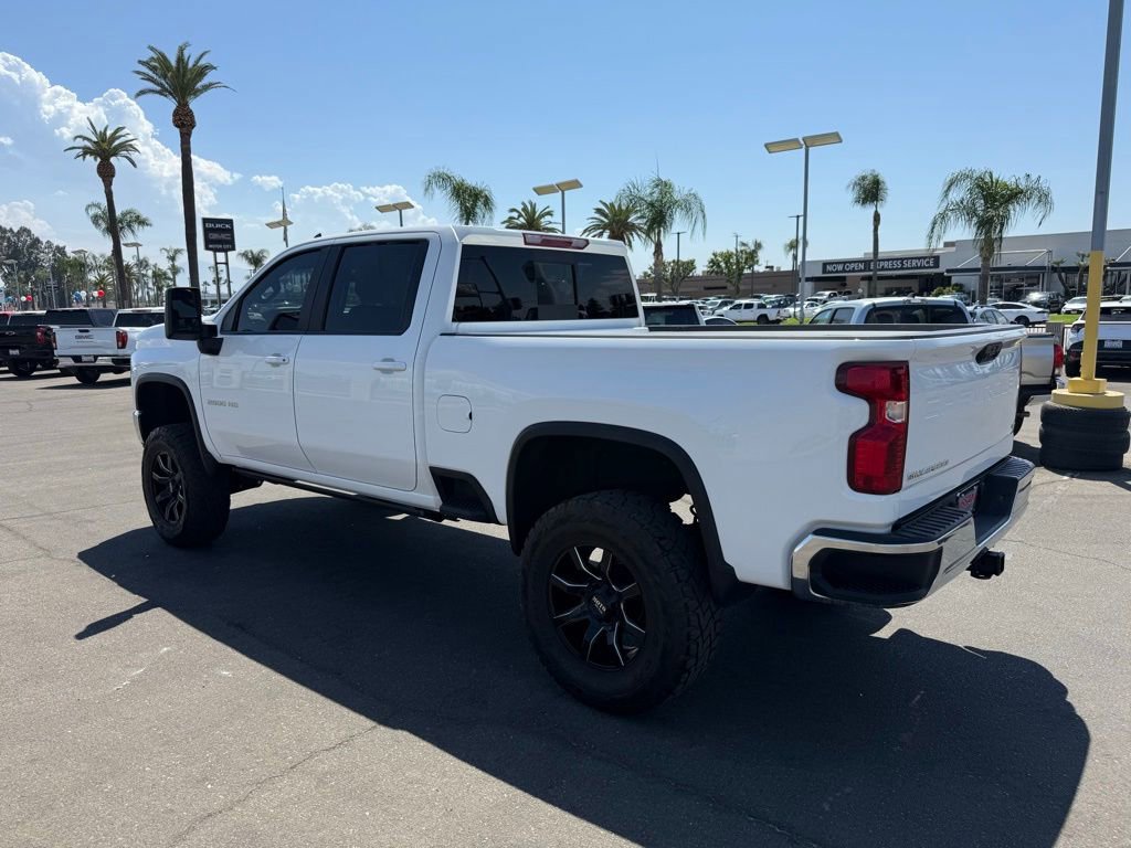 2023 Chevrolet Silverado 2500HD LT photo 4