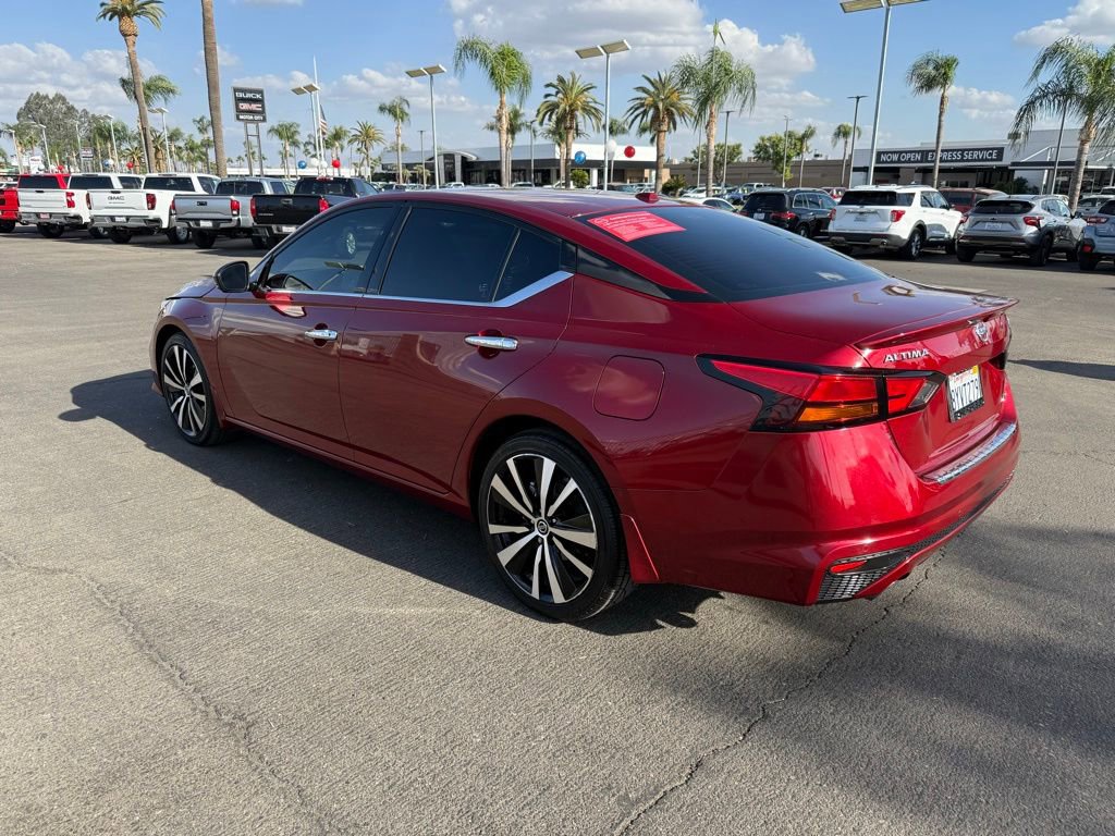 2021 Nissan Altima 2.5 Platinum photo 4