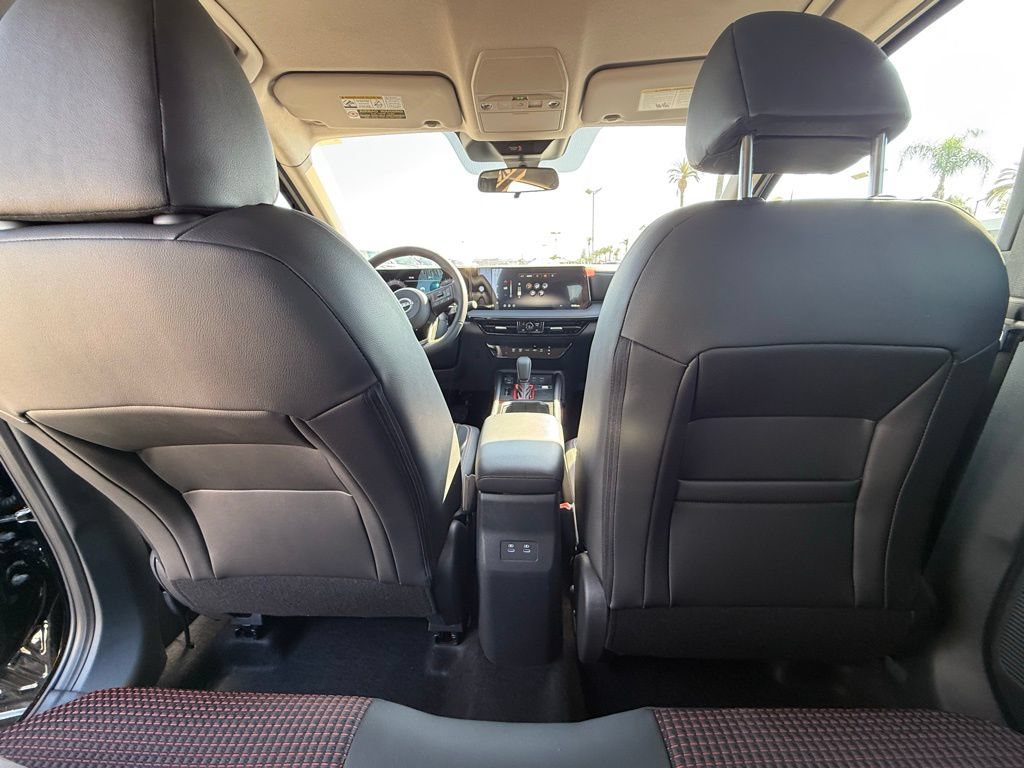 2026 Nissan KICKS SR - Photo 13