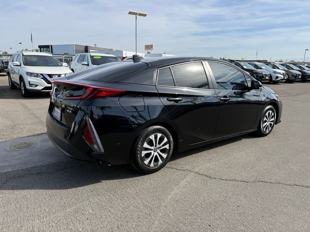 2022 Toyota Prius Prime XLE photo 5