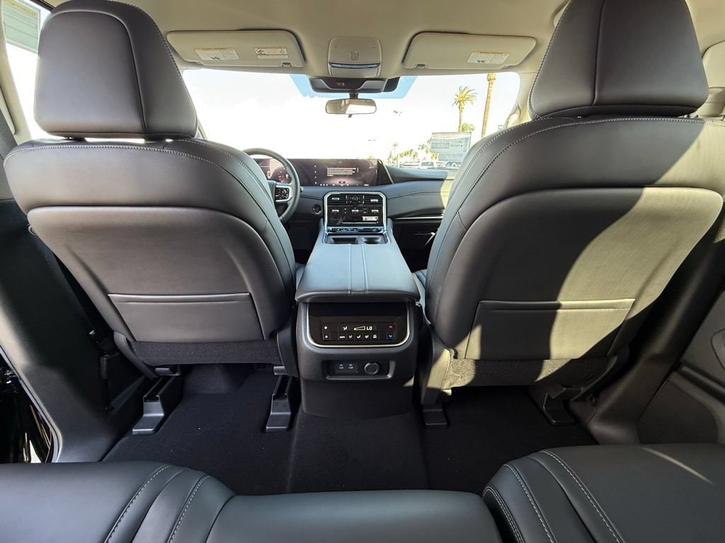 2026 Nissan Armada SV - Photo 12