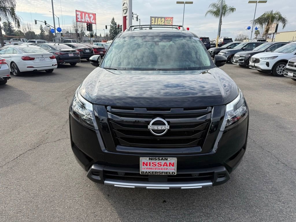 New 2025 Nissan Pathfinder Platinum Platinum 4WD