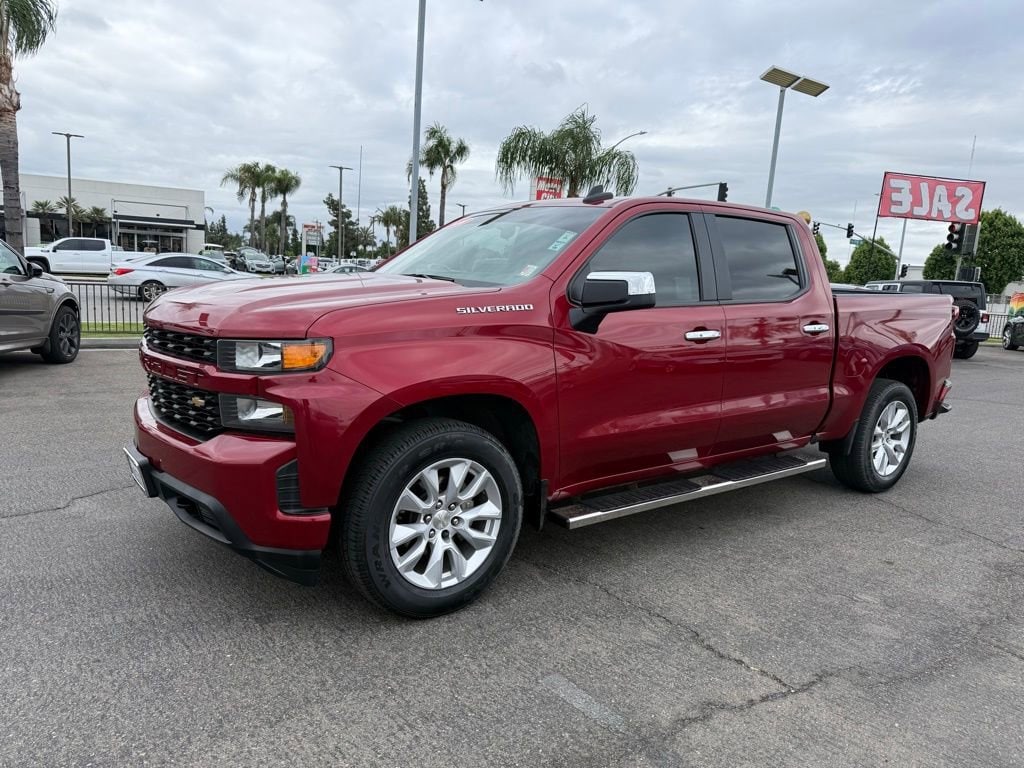 2020 Chevrolet Silverado 1500 Custom photo 2