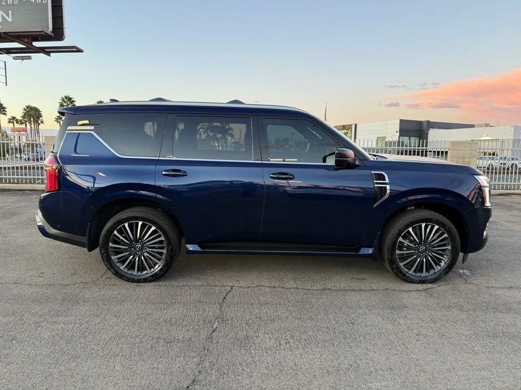 2025 Nissan Armada Platinum Reserve photo 6