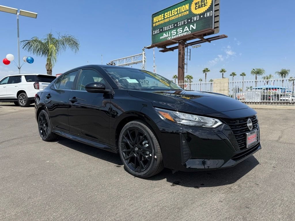 2025 Nissan Sentra SR's photo