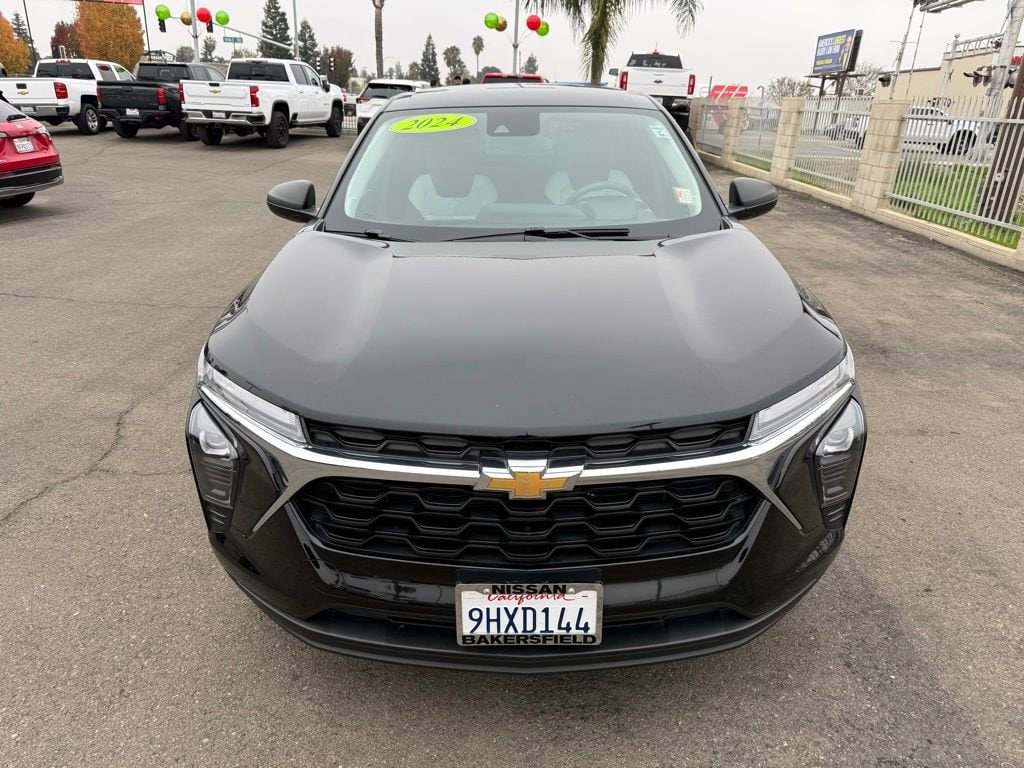 Used 2024 Chevrolet Trax LS FWD LS