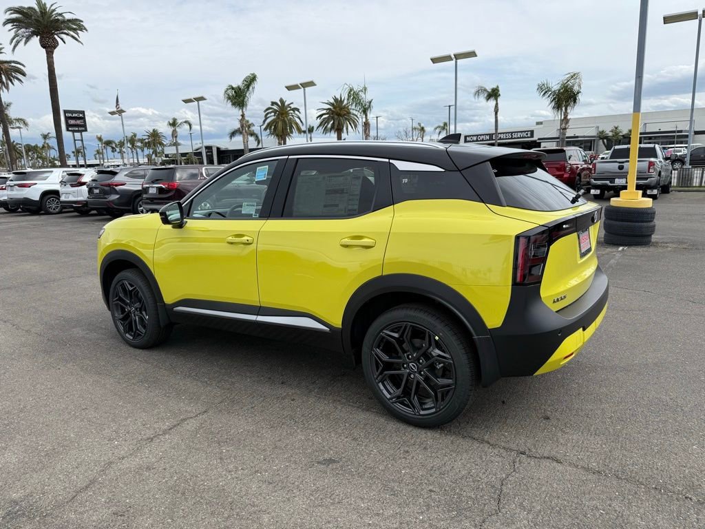 2025 Nissan Kicks SR photo 4