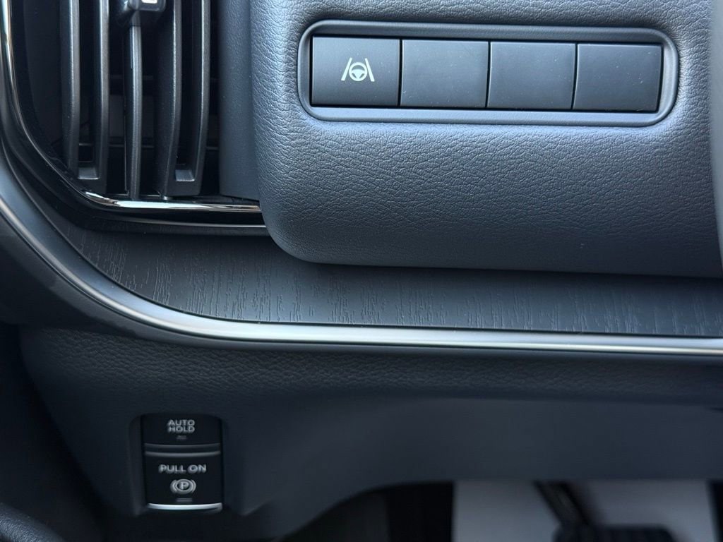 2026 Nissan Armada SV - Photo 23