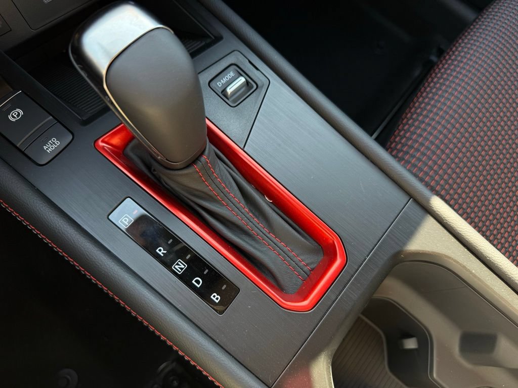 2026 Nissan KICKS SR - Photo 25