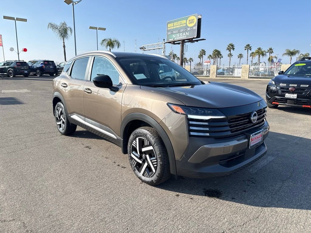 2026 Nissan Kicks 2.0 SV's photo
