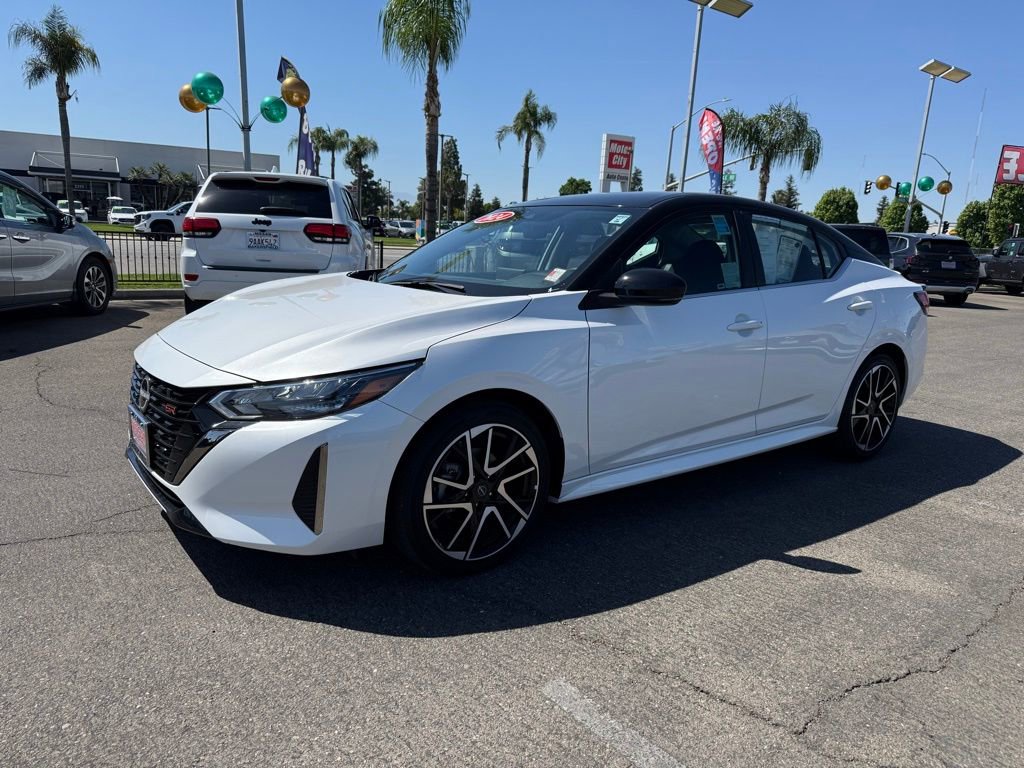 2024 Nissan Sentra SR photo 2