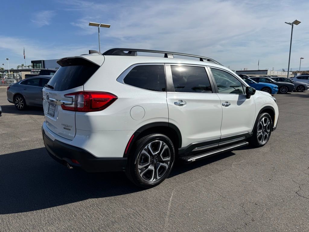 2024 Subaru Ascent Touring photo 5
