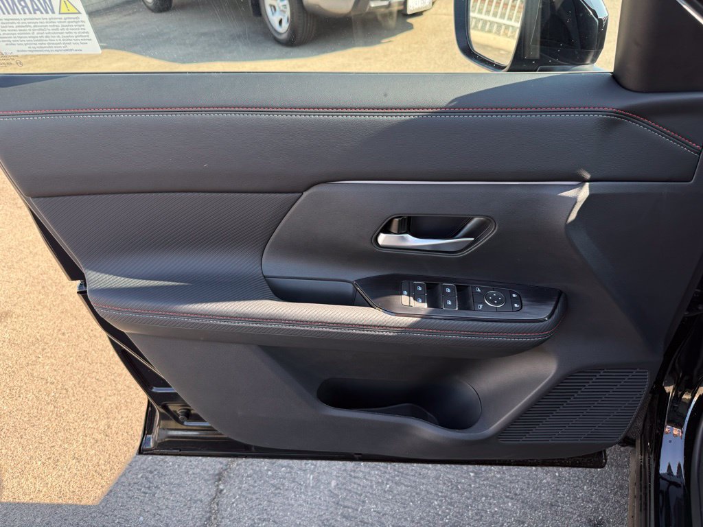 2026 Nissan KICKS SR - Photo 18