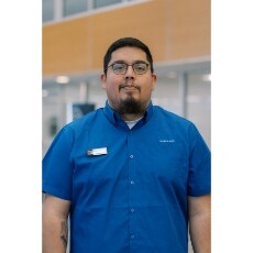 Staff member David Serna de Leon from ID_dcbf98902363