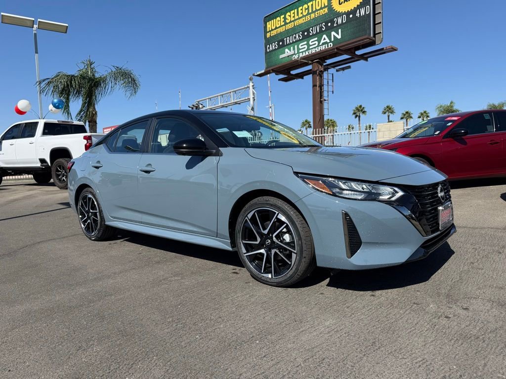 2025 Nissan Sentra SR's photo