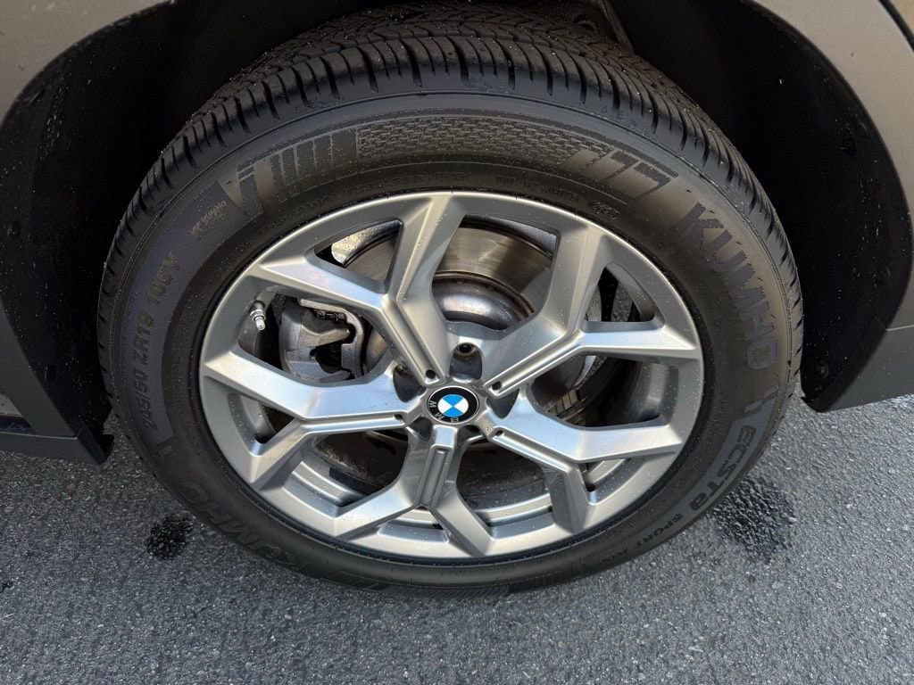 2023 BMW X3 sDrive30i photo 3