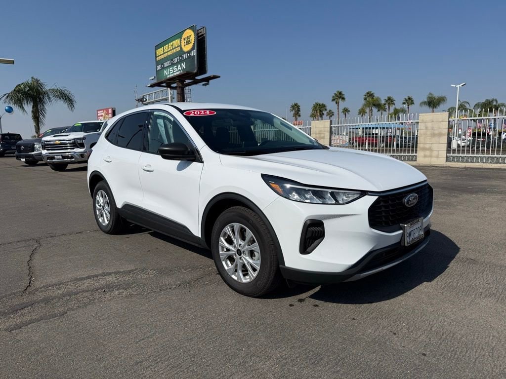 2024 Ford Escape Active's photo