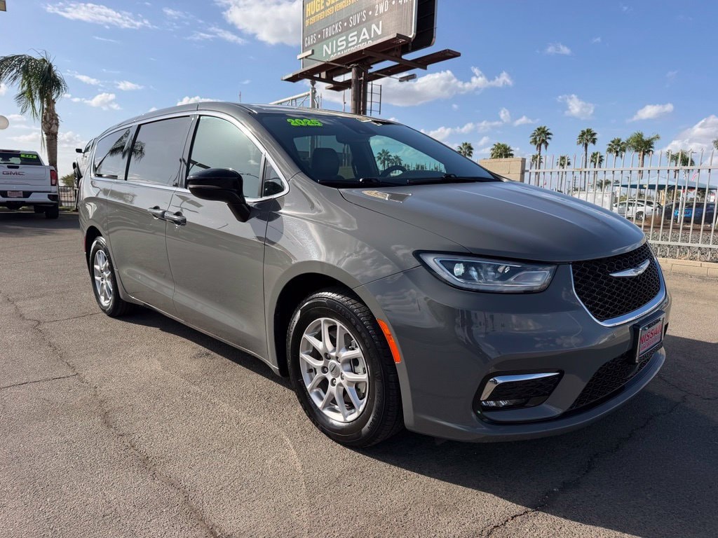 2025 Chrysler Pacifica