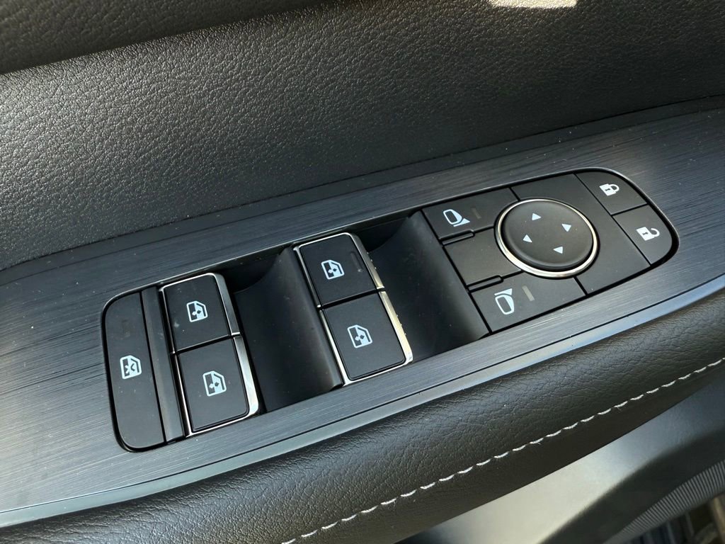 2026 Nissan Armada SV - Photo 19