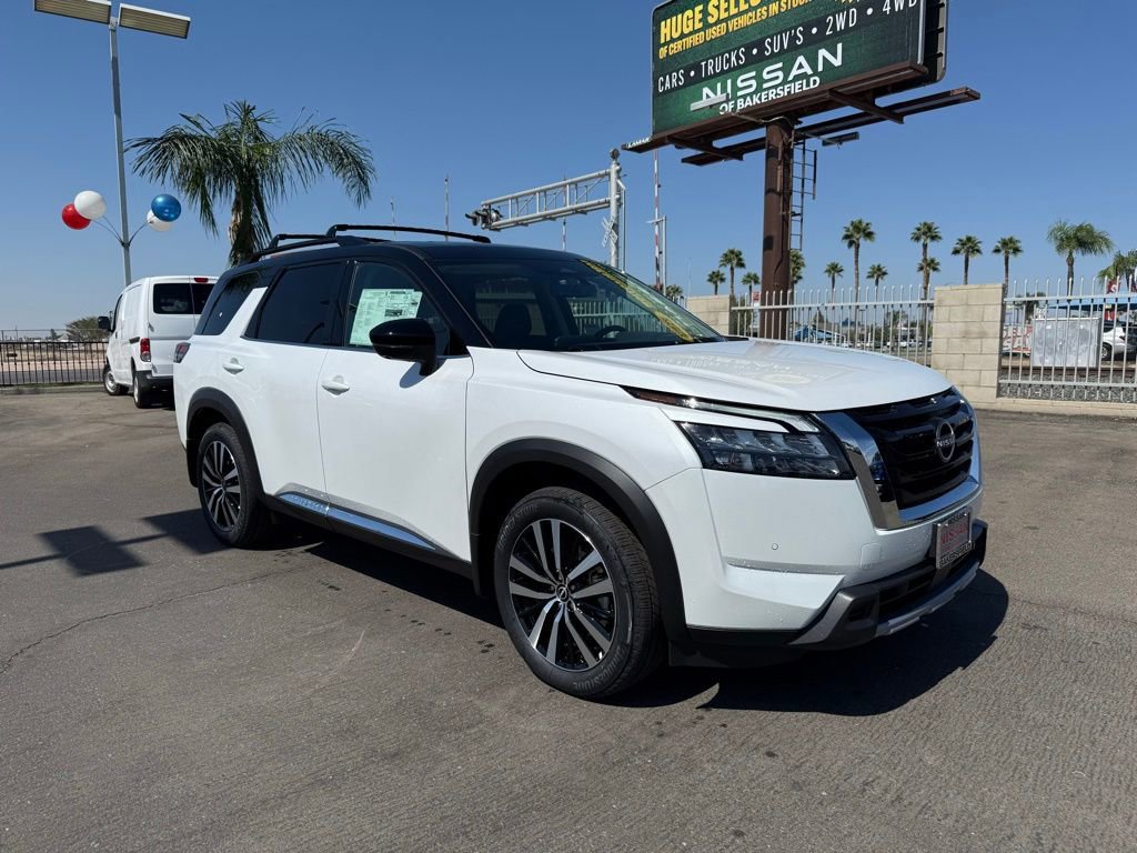 2025 Nissan Pathfinder Platinum 2WD 