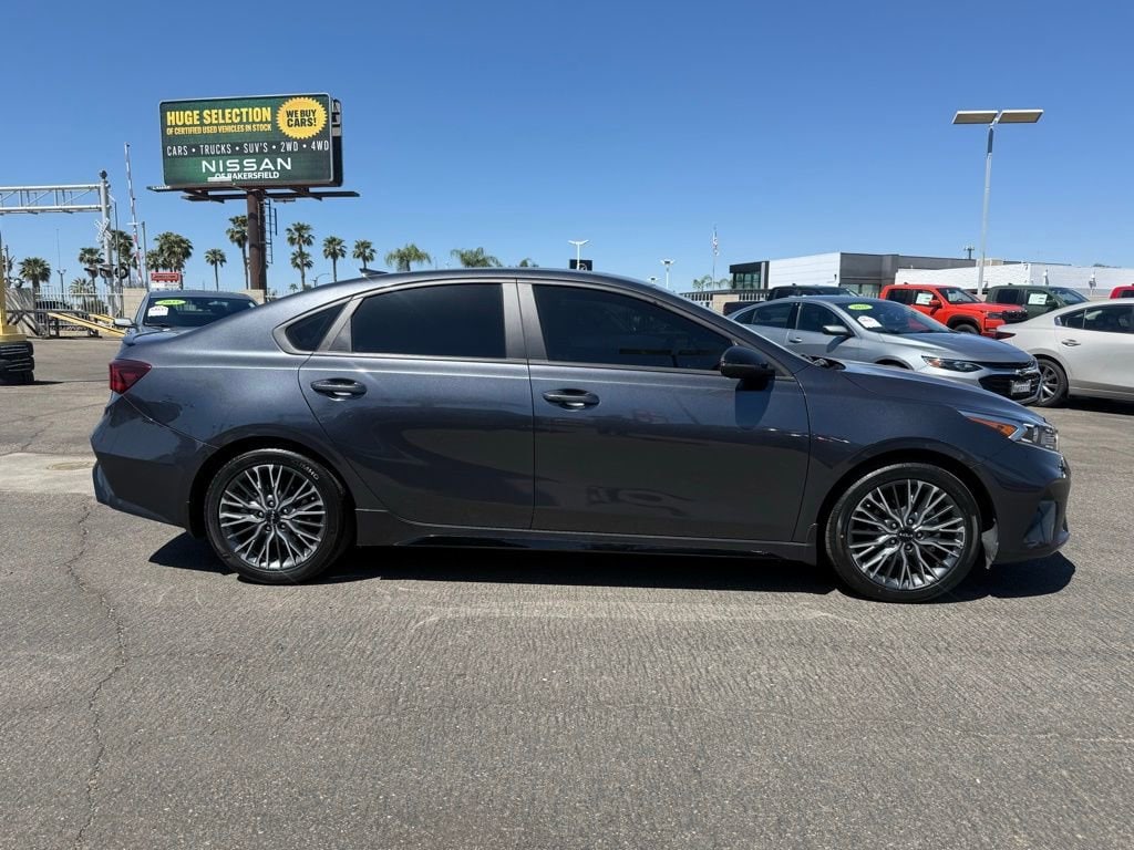 2023 Kia Forte GT-Line photo 6