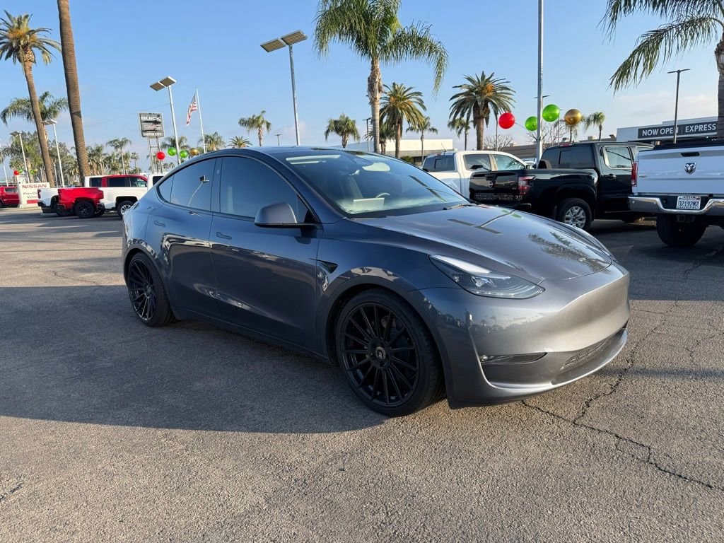 2023 Tesla Model Y Long Range's photo