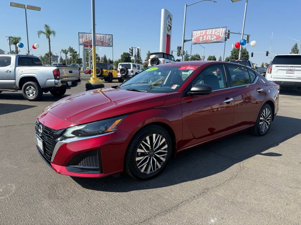 2024 Nissan Altima 2.5 SV photo 3