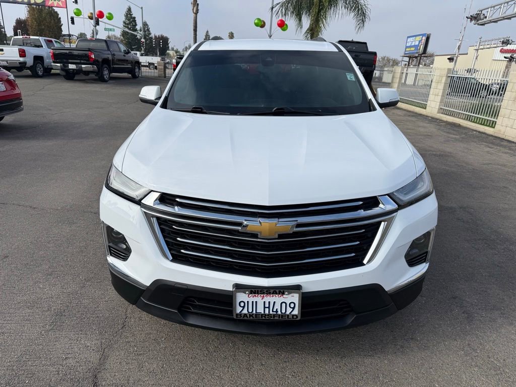2023 Chevrolet Traverse Cloth photo 2
