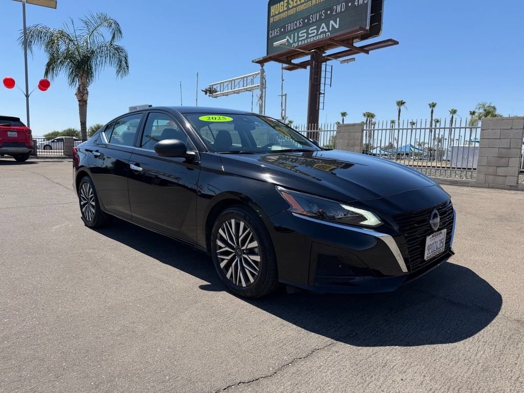 2025 Nissan Altima