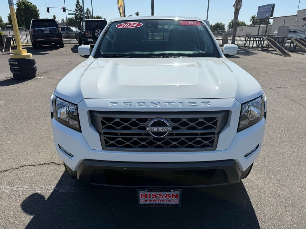 2024 Nissan Frontier Crew Cab SV photo 2