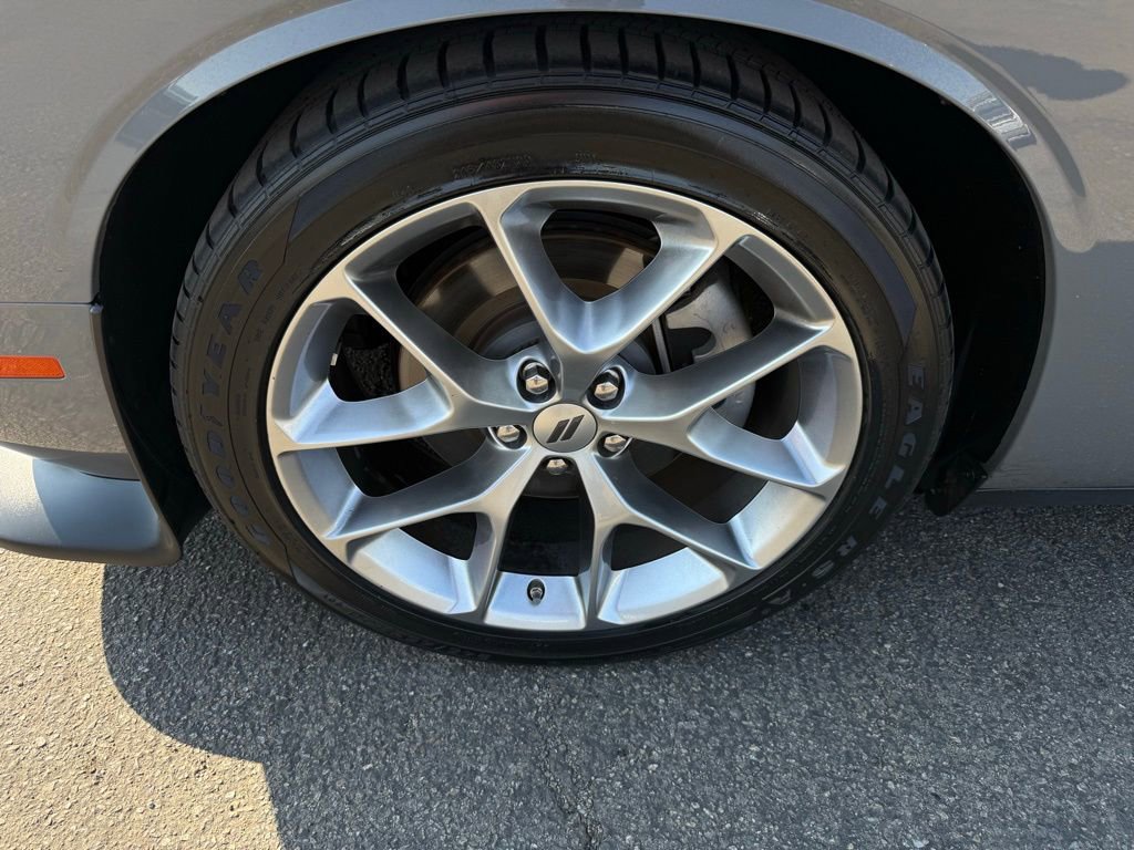 2023 Dodge Challenger GT photo 3