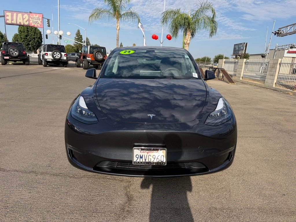 Used 2024 Tesla Model Y Long Range with VIN 7SAYGAEE3RF112754 for sale in Bakersfield, CA