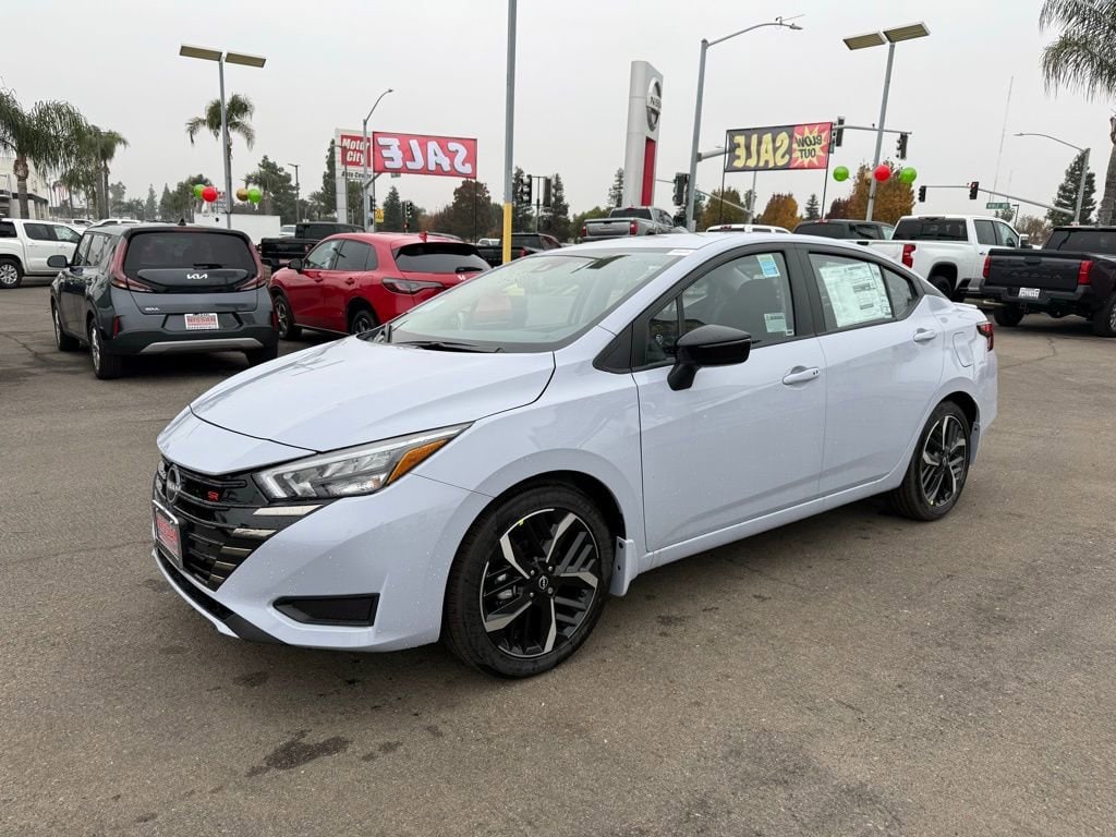 New 2025 Nissan Versa SR SR CVT