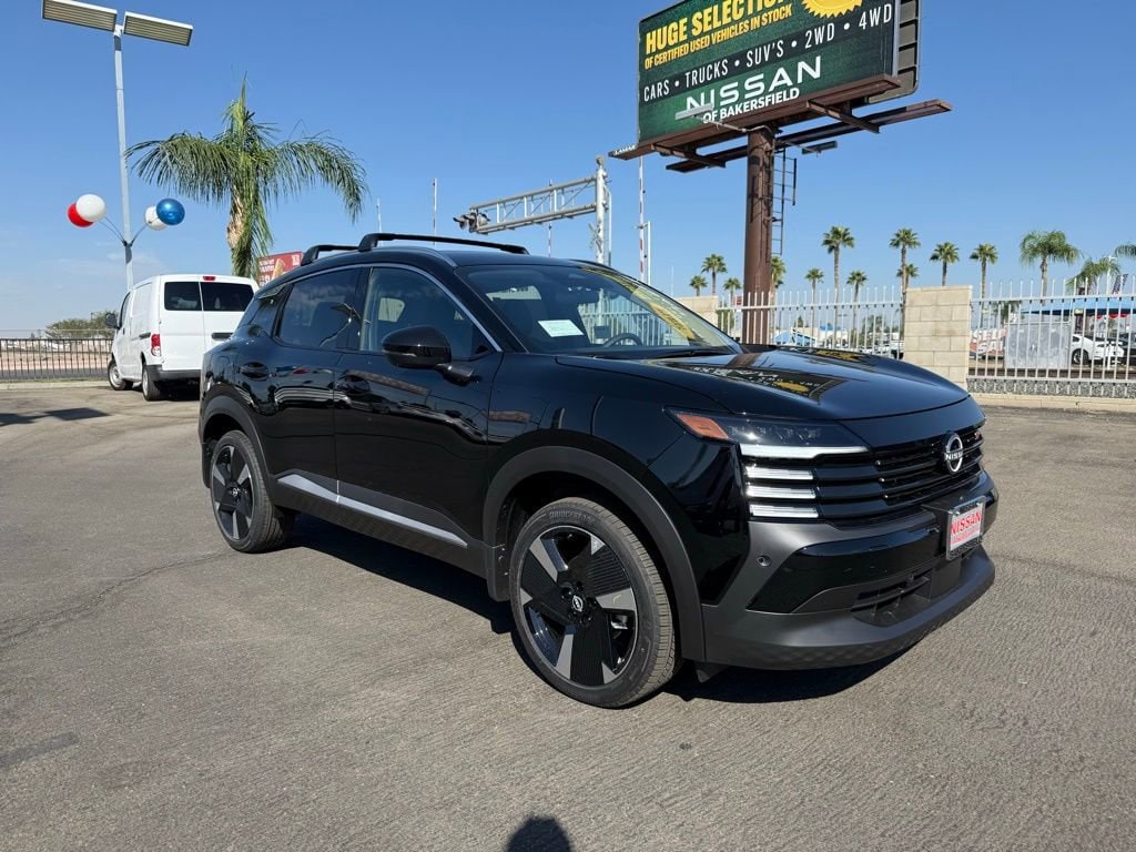 2026 Nissan KICKS SR's photo