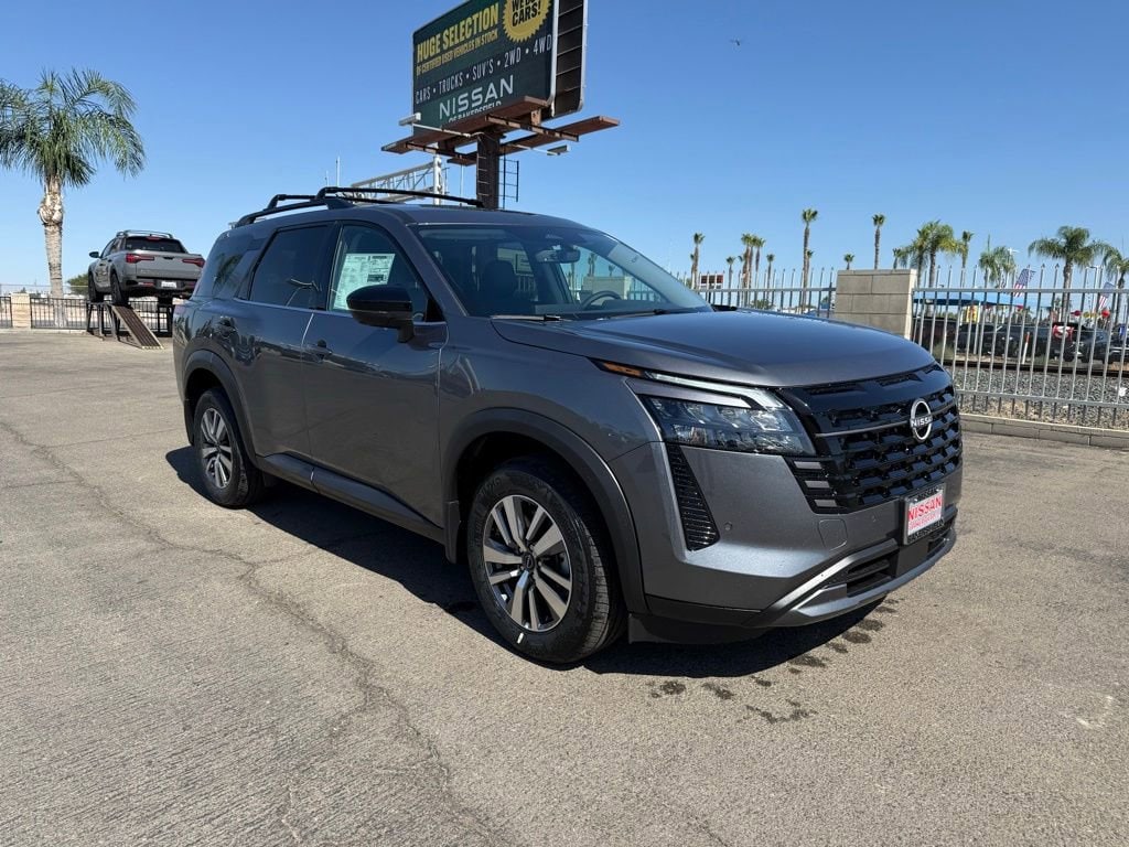 2026 Nissan Pathfinder SL 4WD 