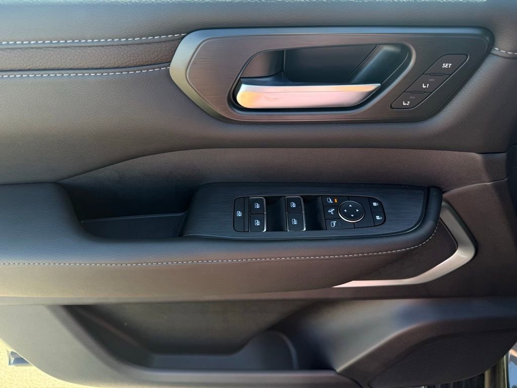 2025 Nissan Armada Platinum Reserve - Photo 20
