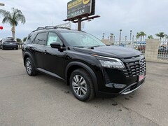 2026 Nissan Pathfinder SL SL 4WD