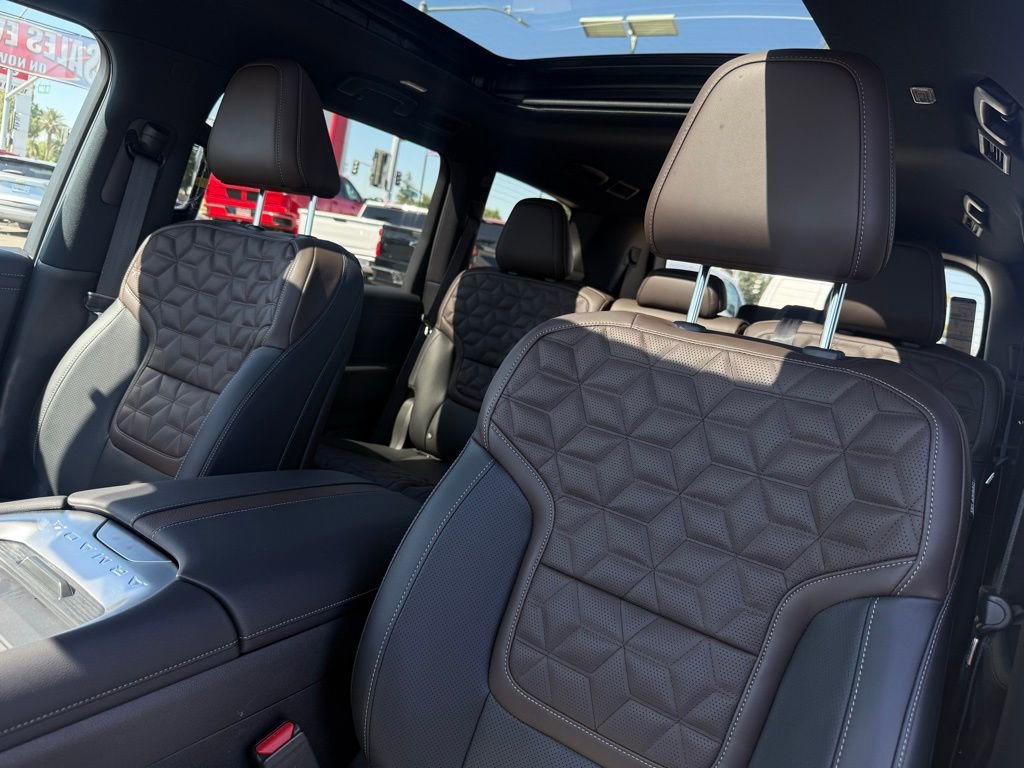 2025 Nissan Armada Platinum Reserve - Photo 15