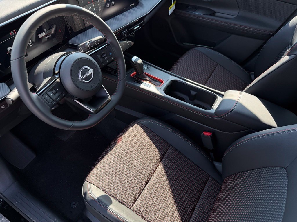 2026 Nissan KICKS SR - Photo 16