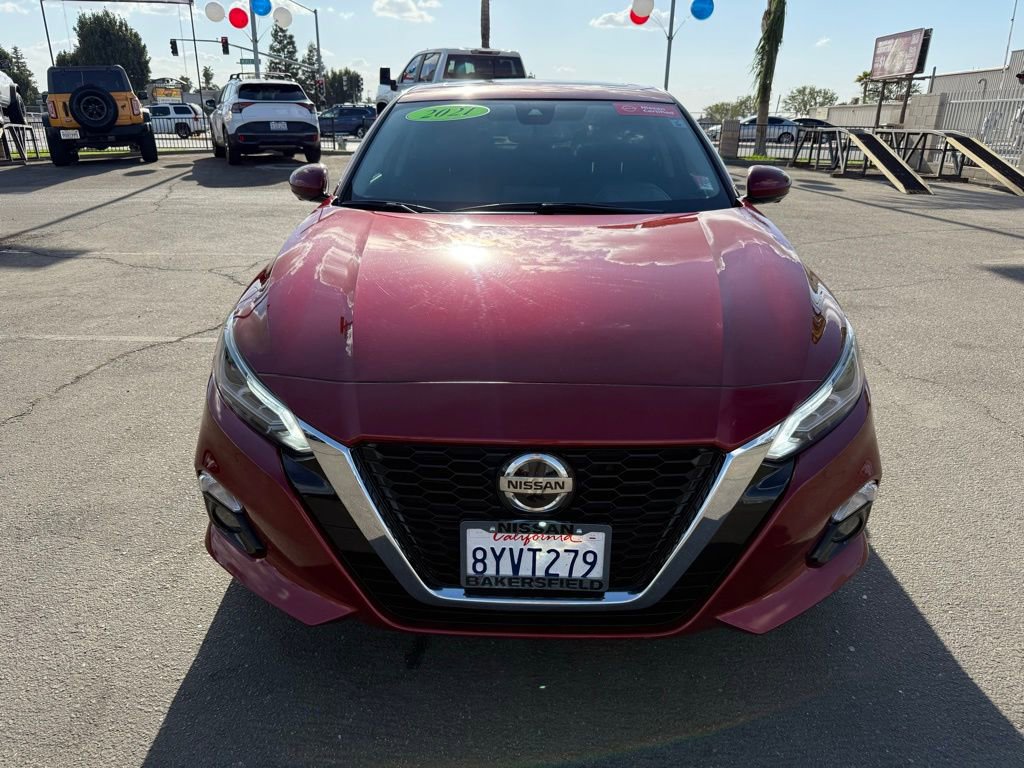 2021 Nissan Altima 2.5 Platinum photo 2