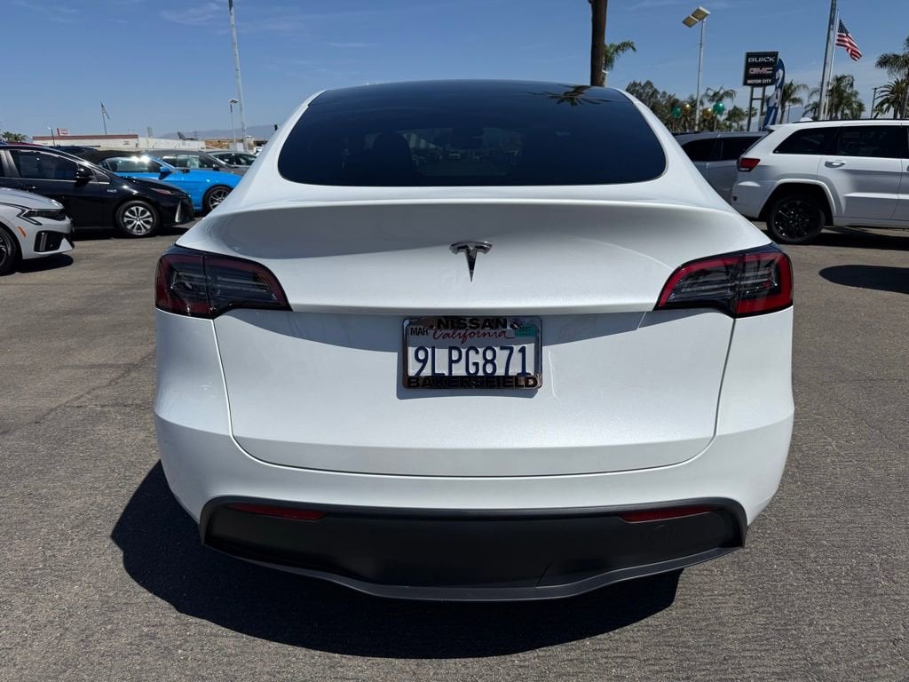 2024 Tesla Model Y Long Range photo 4