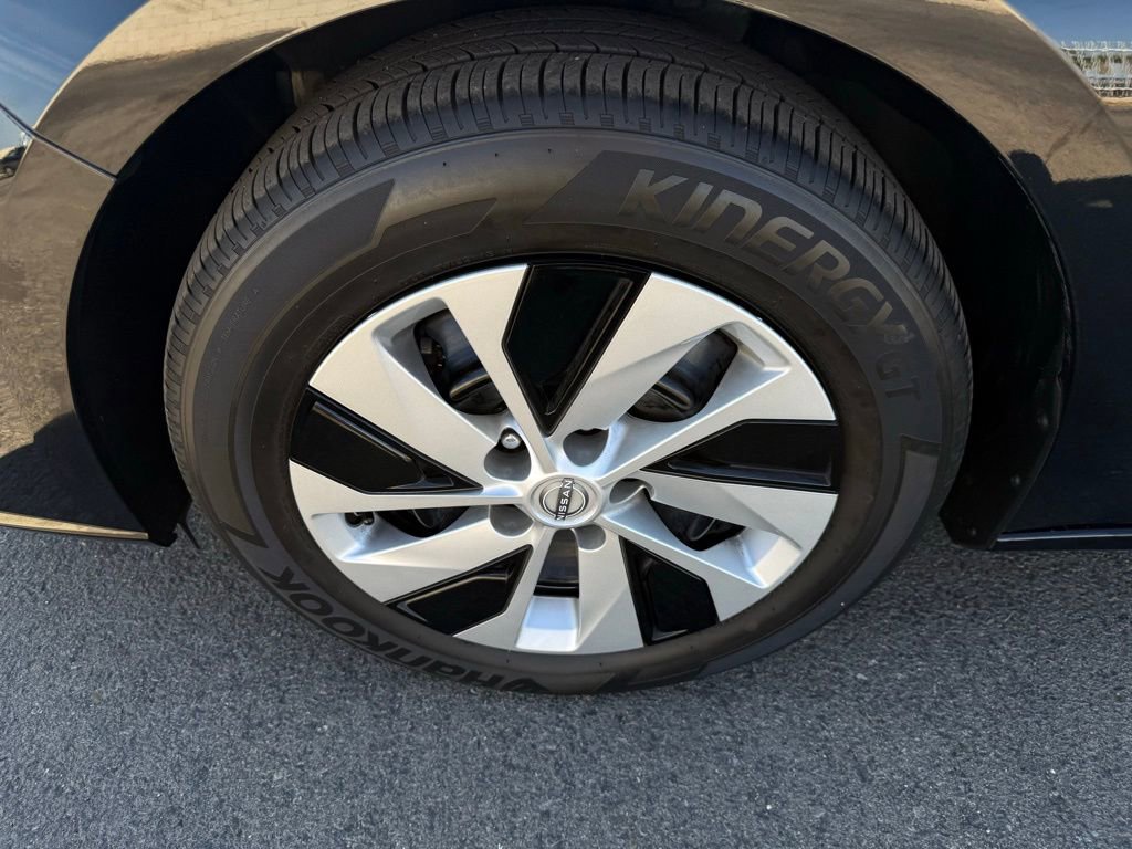 2025 Nissan Altima S photo 3