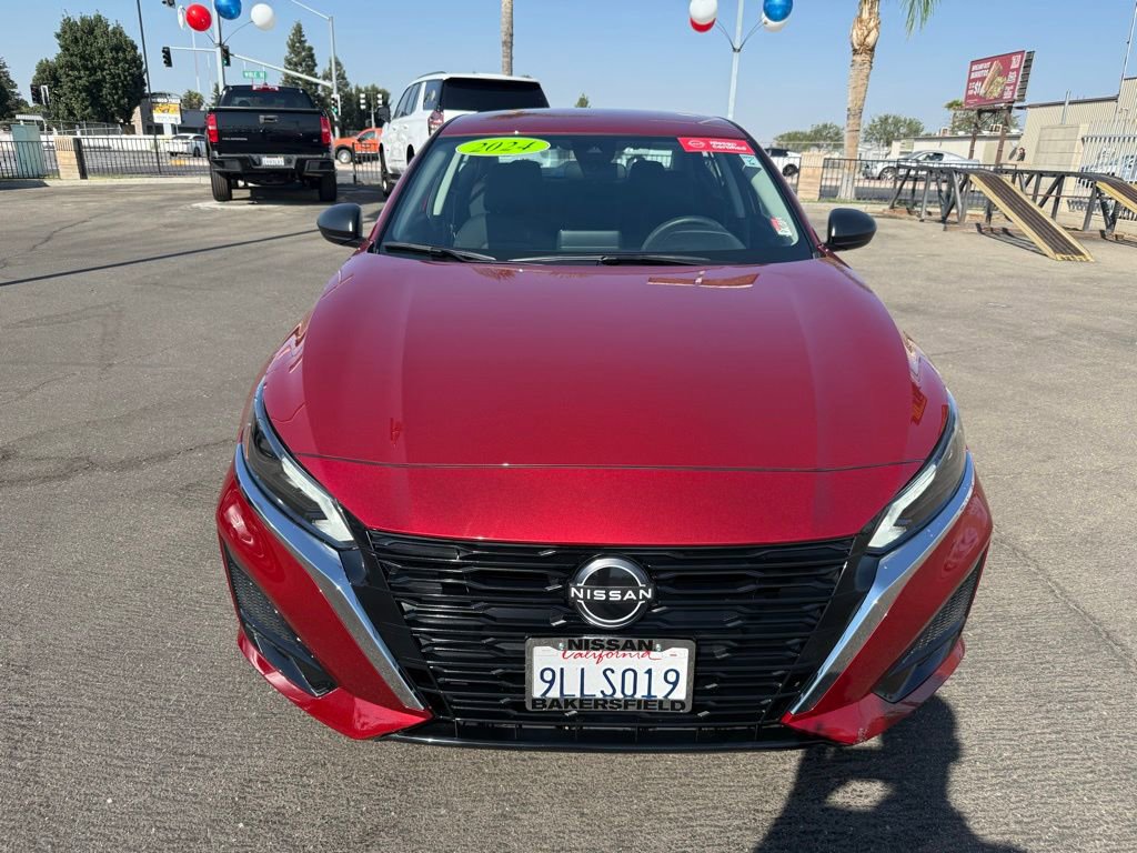 2024 Nissan Altima 2.5 SV photo 2
