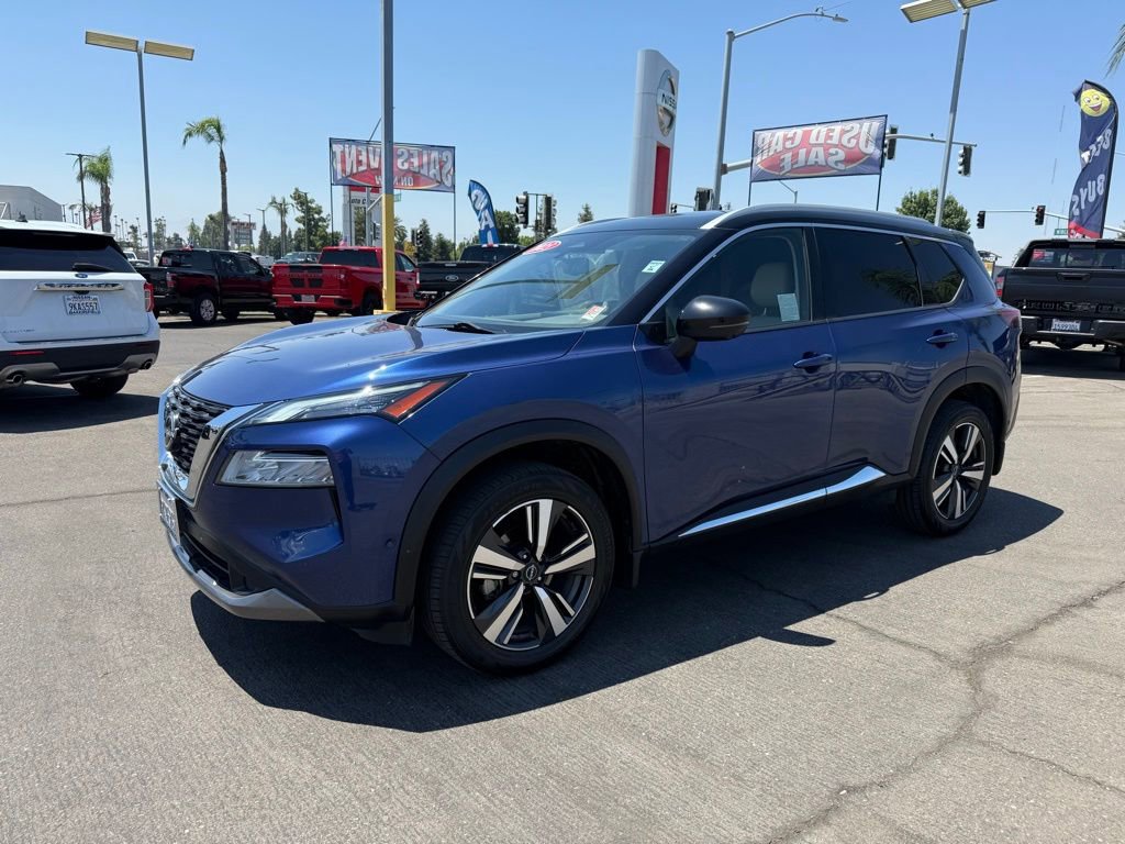 2023 Nissan Rogue SL photo 3