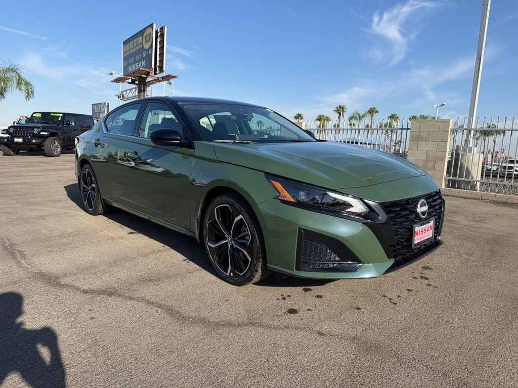 2026 Nissan Altima SR FWD 