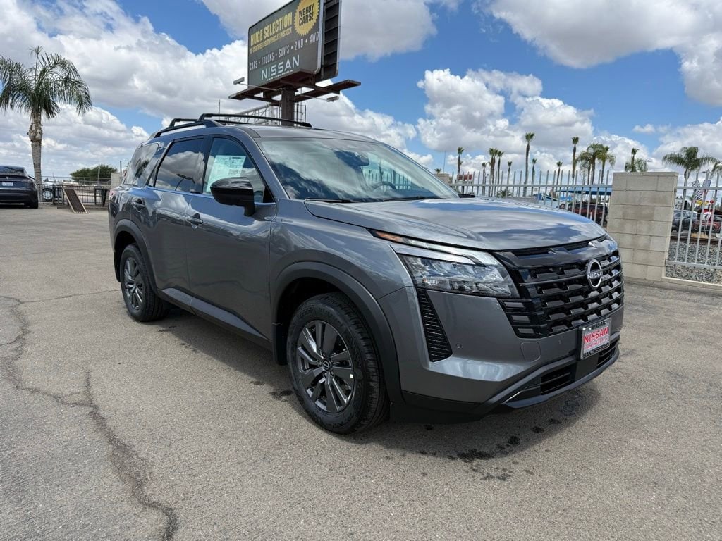 2026 Nissan Pathfinder SV 4WD's photo