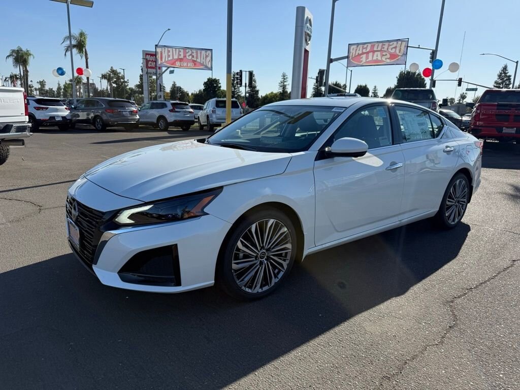New 2025 Nissan Altima SL SL FWD