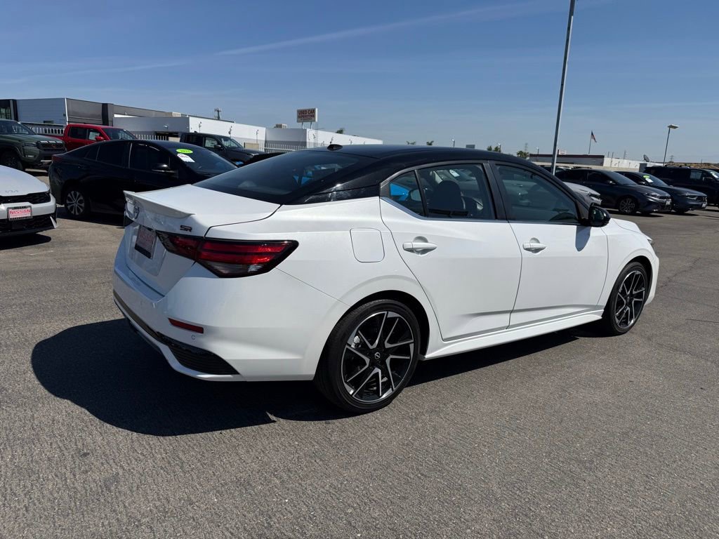 2024 Nissan Sentra SR photo 5