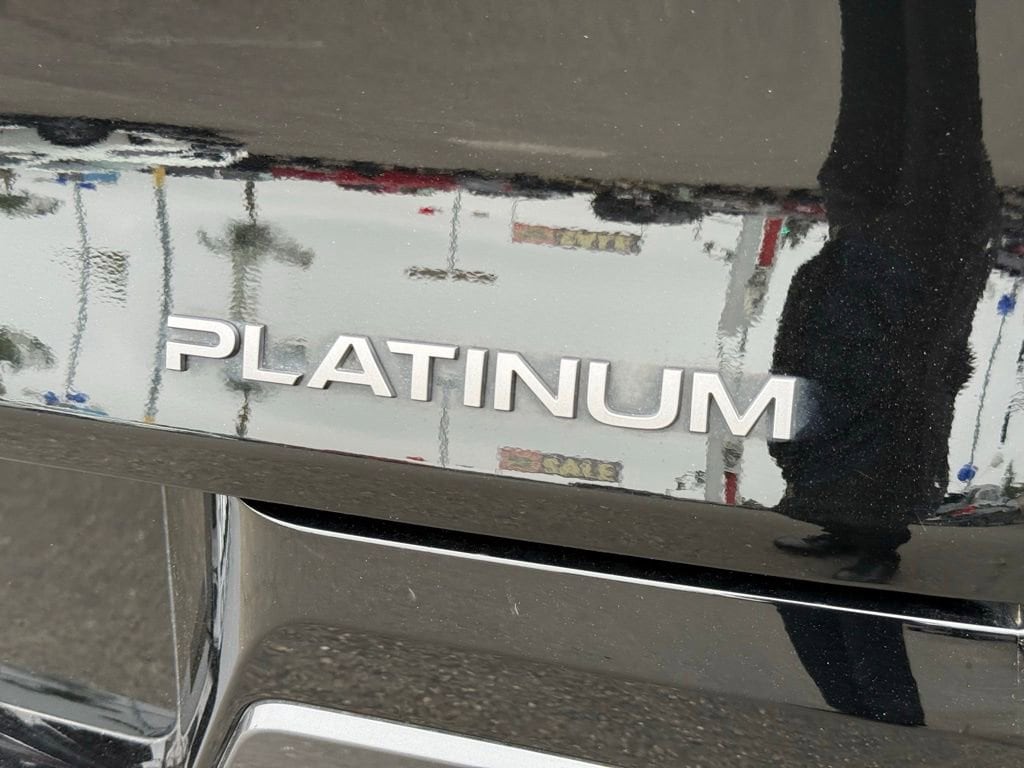 2025 Nissan Murano Platinum photo 3