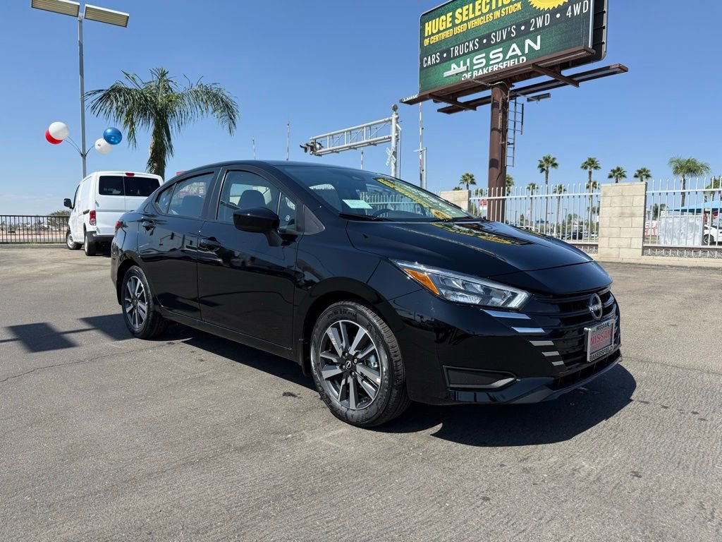 2025 Nissan Versa Sedan SV
